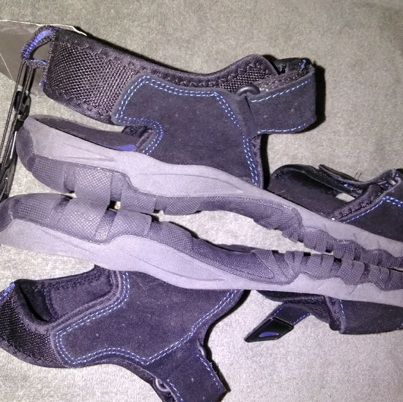 Sandals - Picture 4 of 6